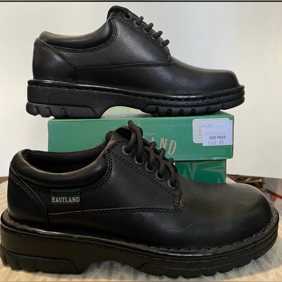 Eastland Shoes - NIB Women’s Eastland Plainview
5.5 Black Shoes & Isotoner
Slippers Blue NWOT